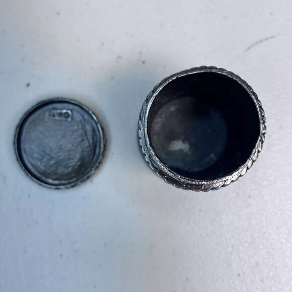 Vintage Pewter Hummingbird Embossed Postage Stamp Roll Holder Dispenser 2" - Picture 10 of 12